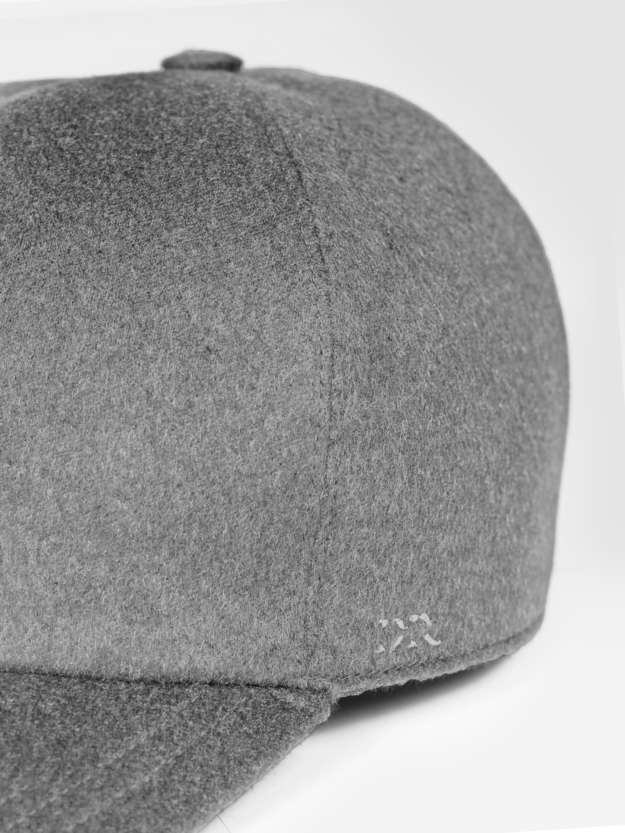 Cashmere Cap Duke Charcoal - Image 4