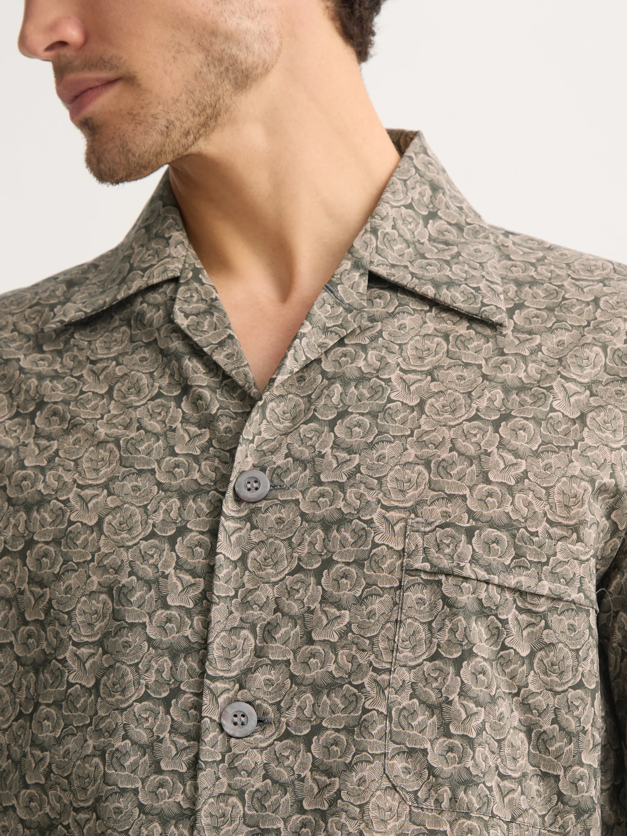 Men's Classic Fit Pyjamas Cotton Batiste Camo Green Rose Print - Image 5