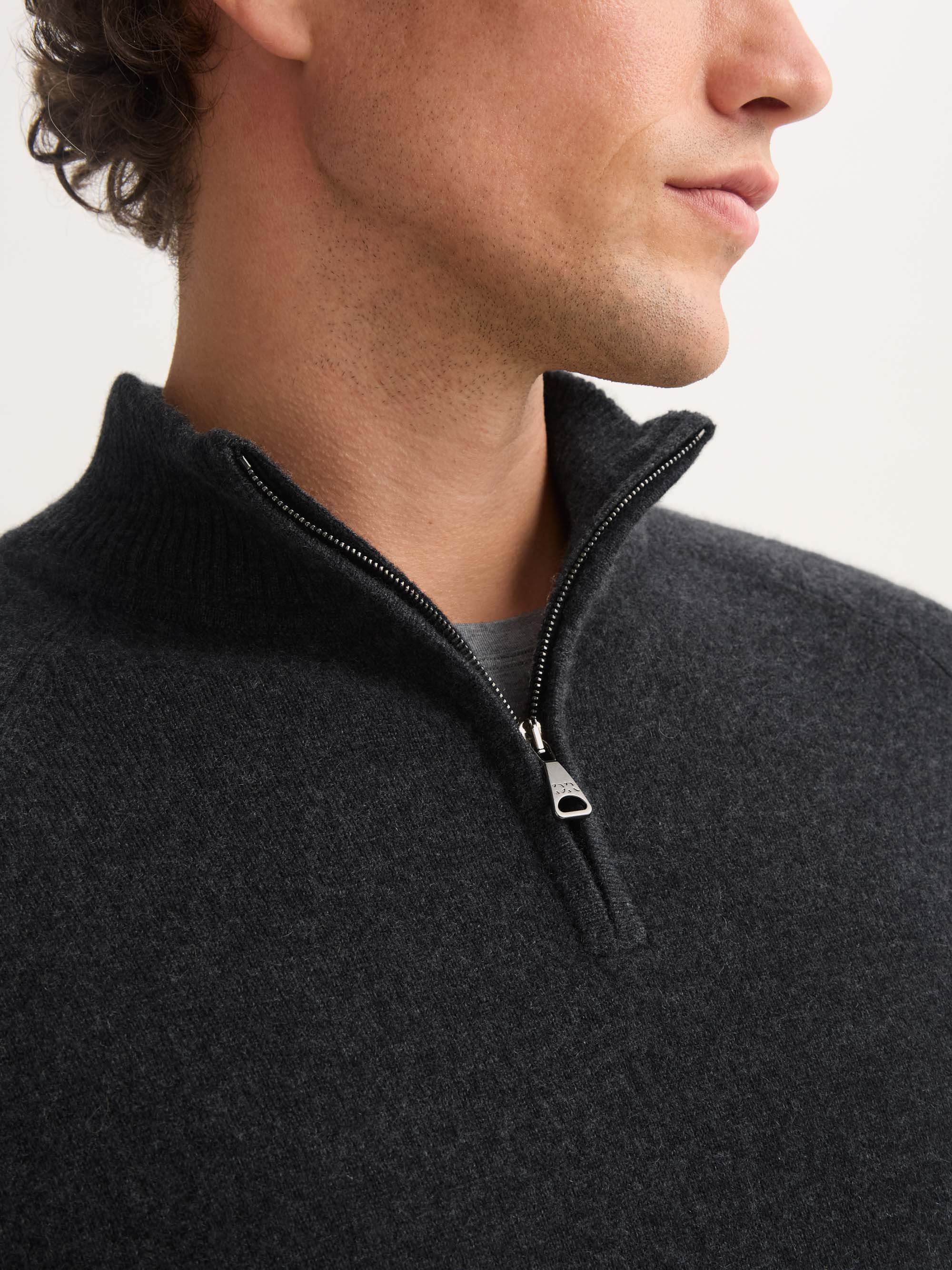 Men's Half-Zip Sweater Finley Cashmere Charcoal - Image 4