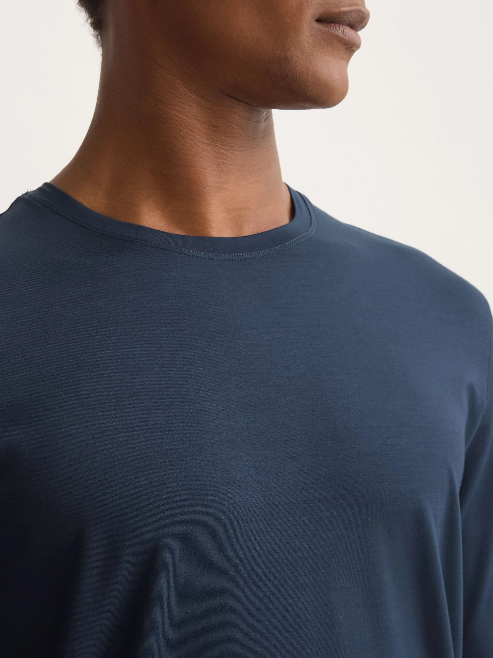 Men's Long Sleeve T-Shirt Basel Micro Modal Stretch Navy - Image 4