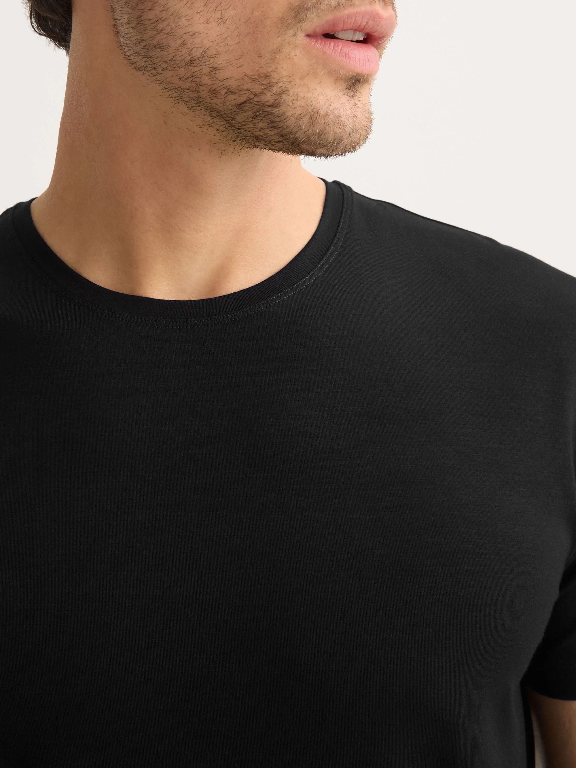 Men's T-Shirt Basel Micro Modal Stretch Black - Image 5