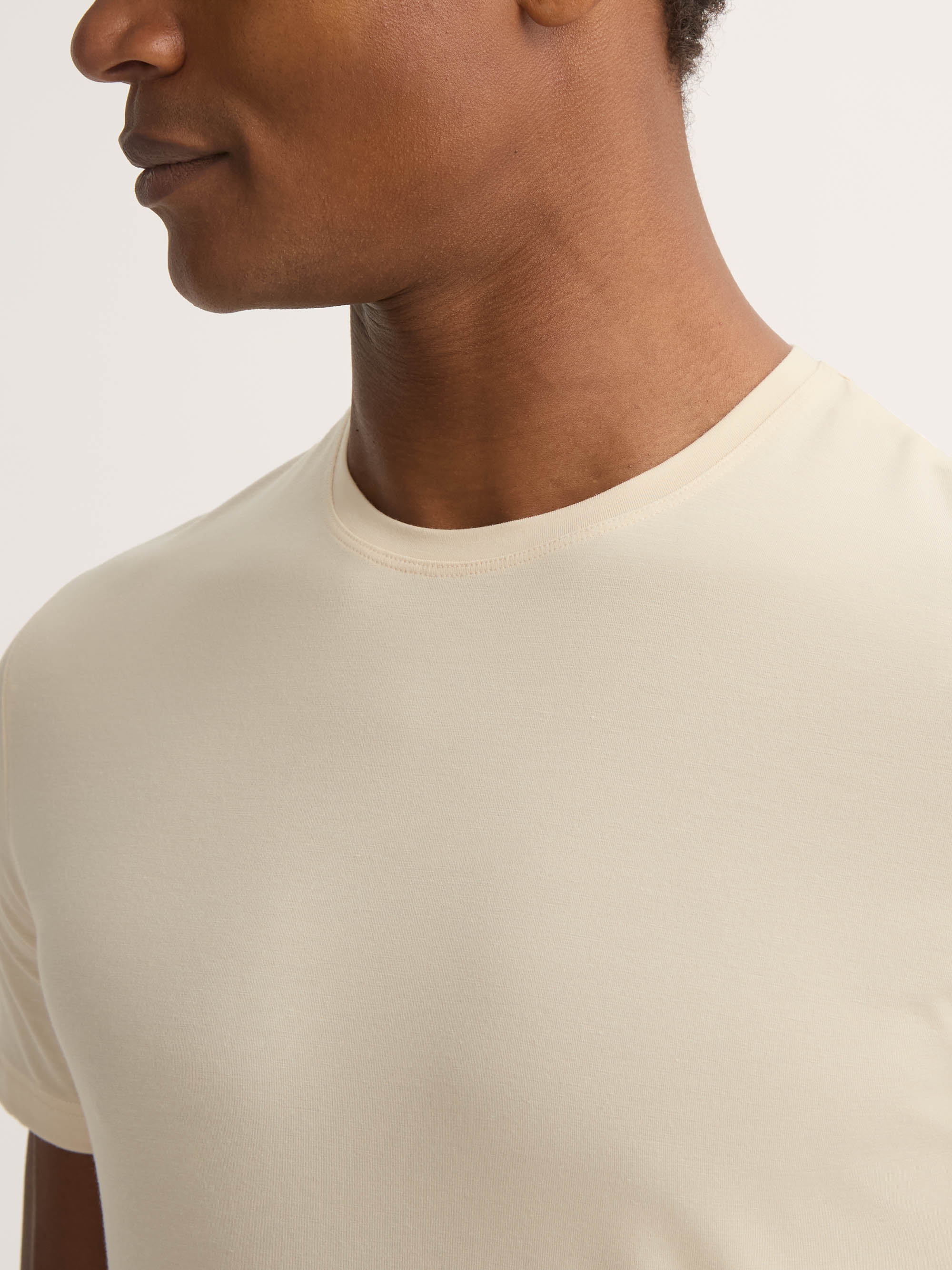 Men's T-Shirt Basel Micro Modal Stretch Ecru - Image 4