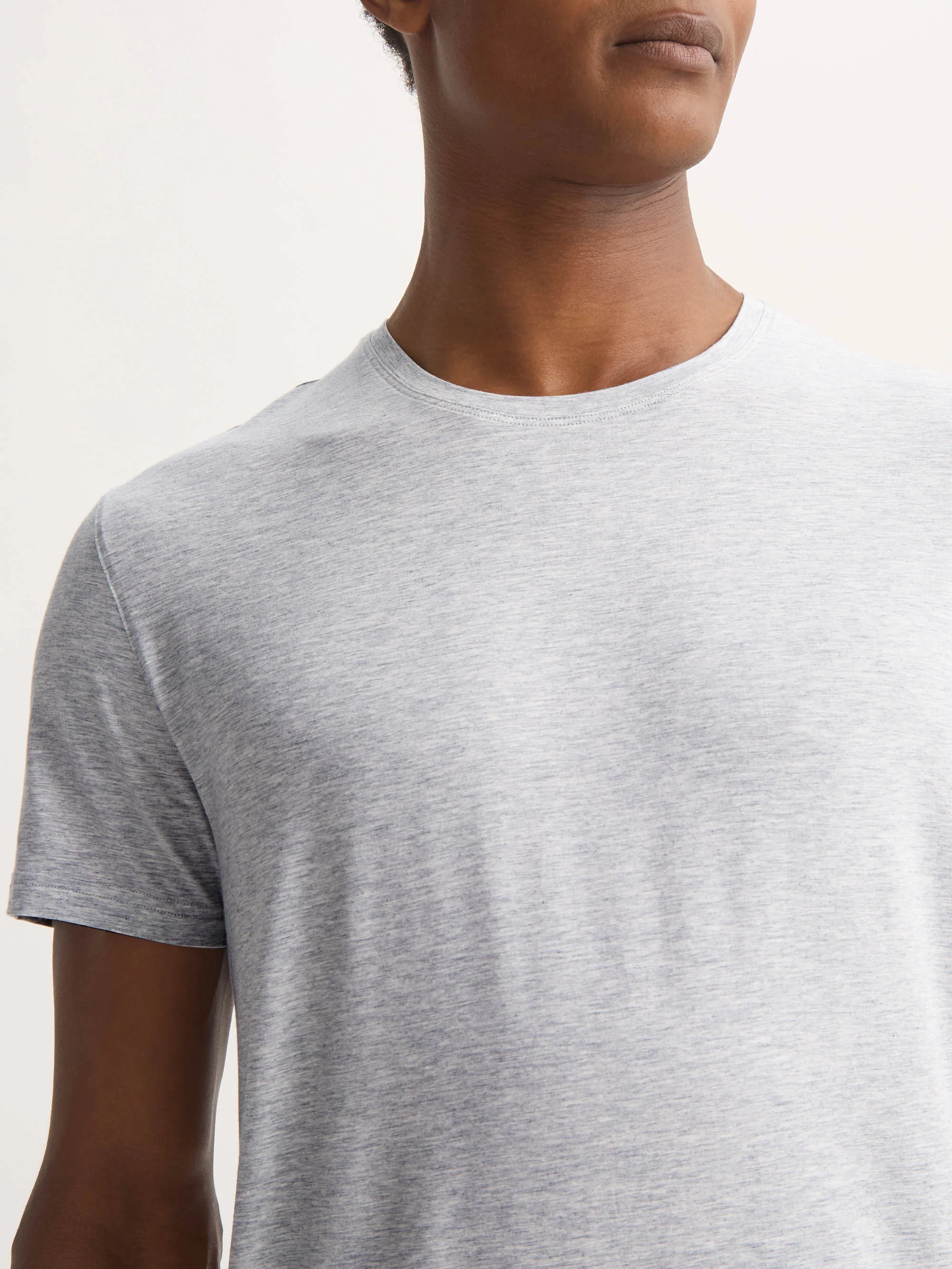Men's T-Shirt Ethan Micro Modal Stretch Silver Marl - Image 5