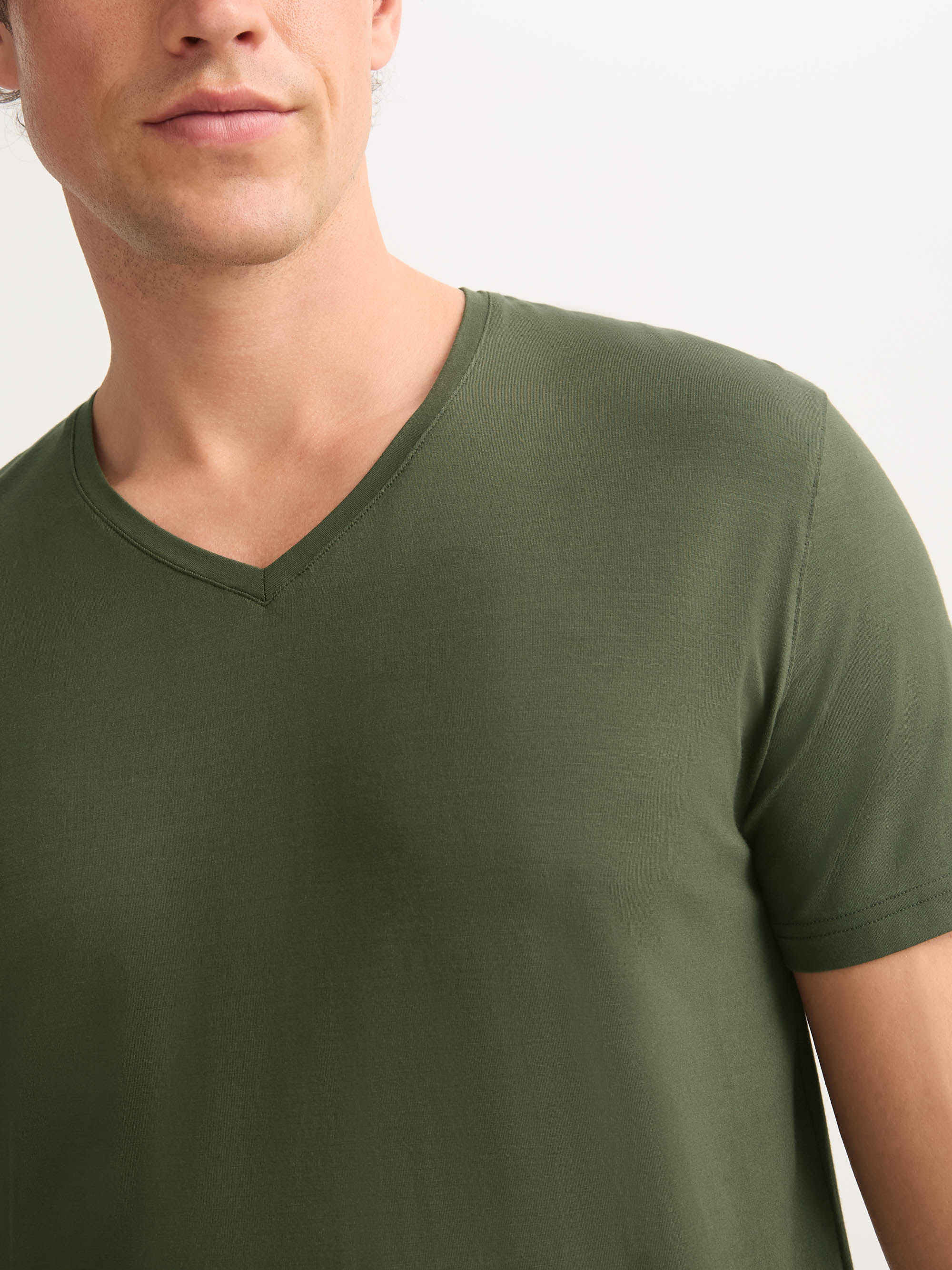 Men's V-Neck T-Shirt Basel Micro Modal Stretch Evergreen - Image 5