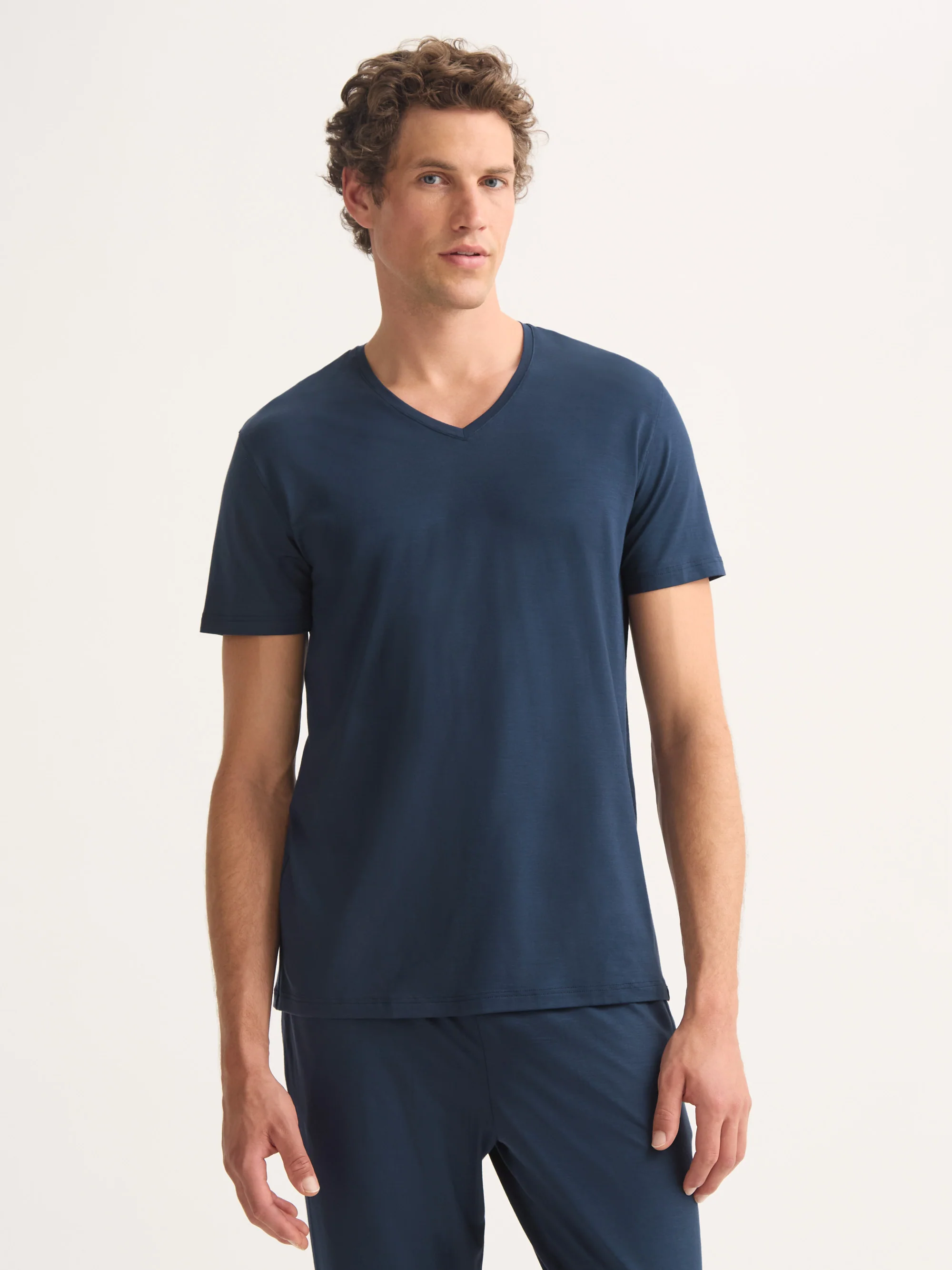 Men's V-Neck T-Shirt Basel Micro Modal Stretch Navy - Image 7