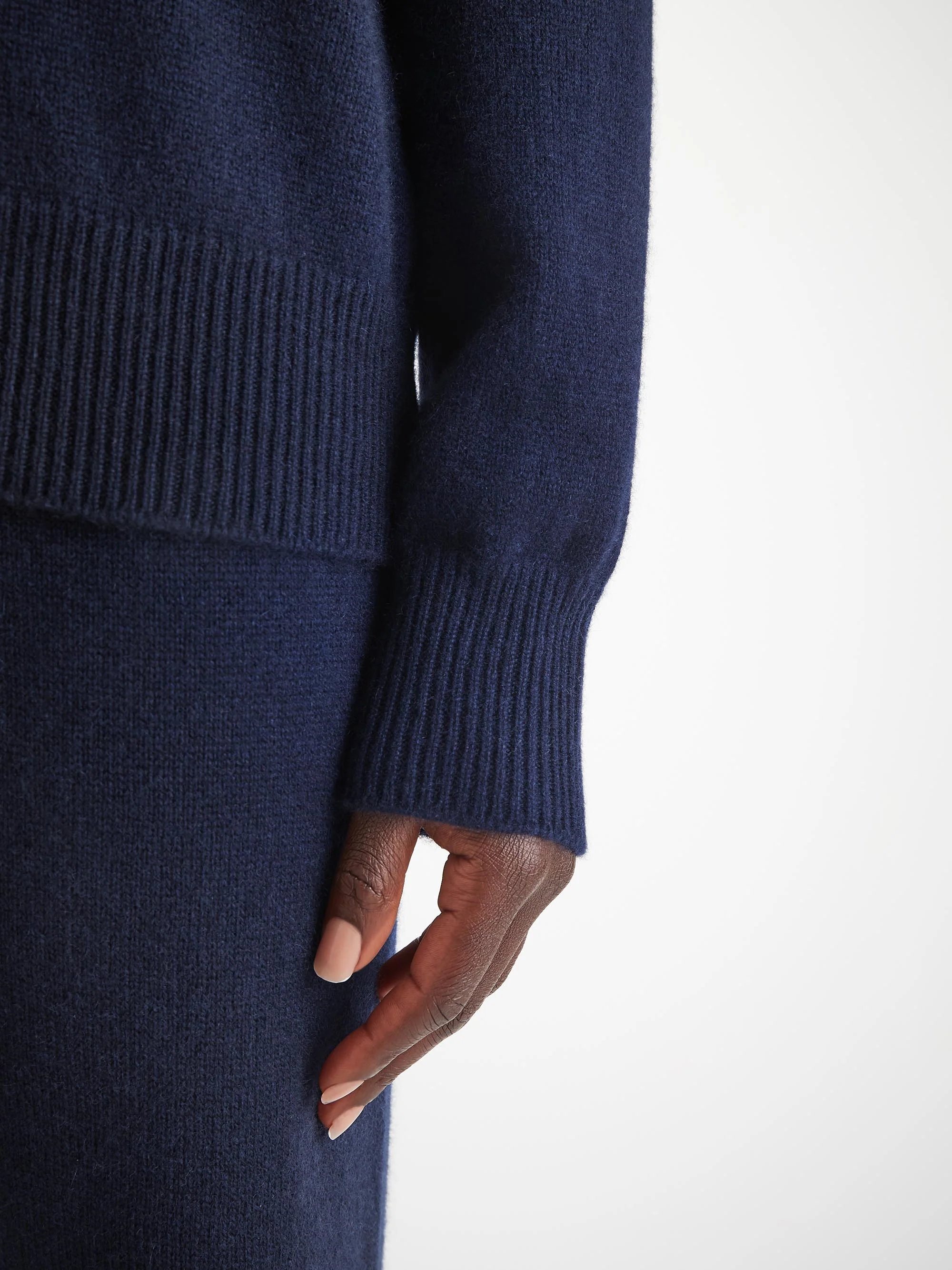 Women's Relaxed Sweater Daphne Cashmere Navy - Image 6