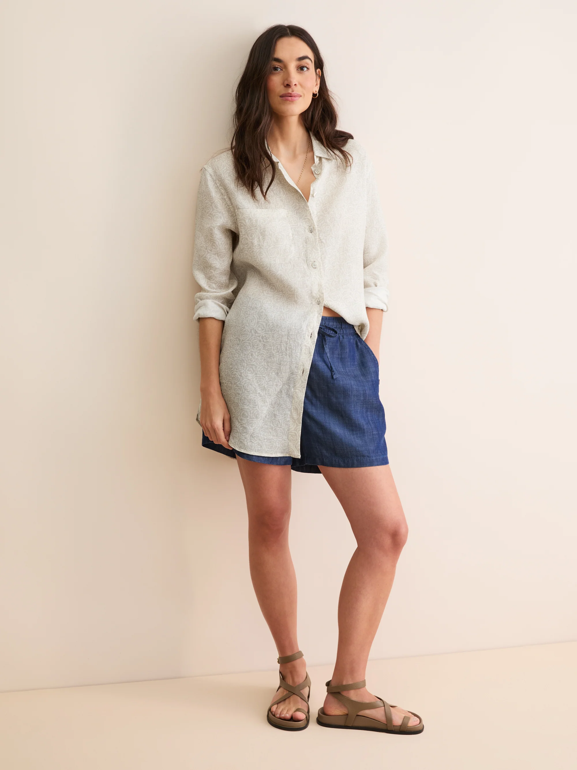 Women's Longline Shirt Milan Linen Rose Print Sand - Image 2