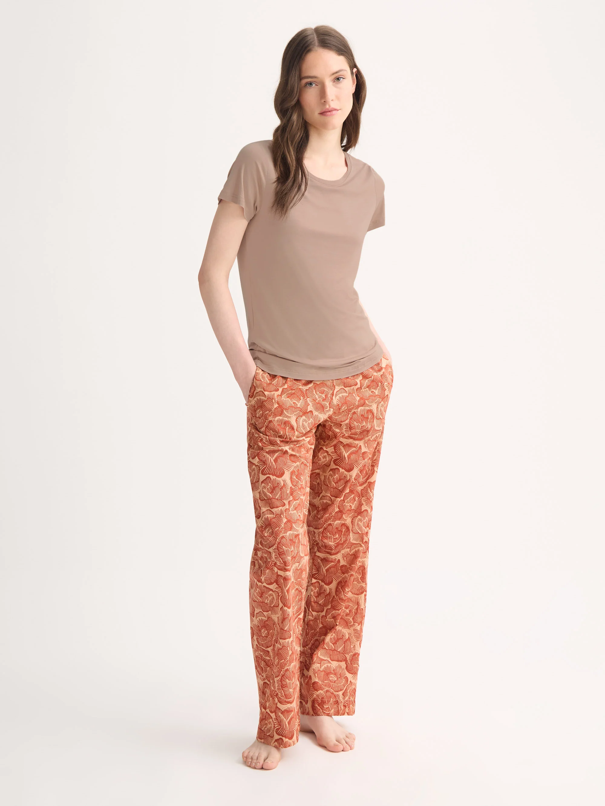 Women's T-Shirt Lara Micro Modal Stretch Almond Blush - Image 2