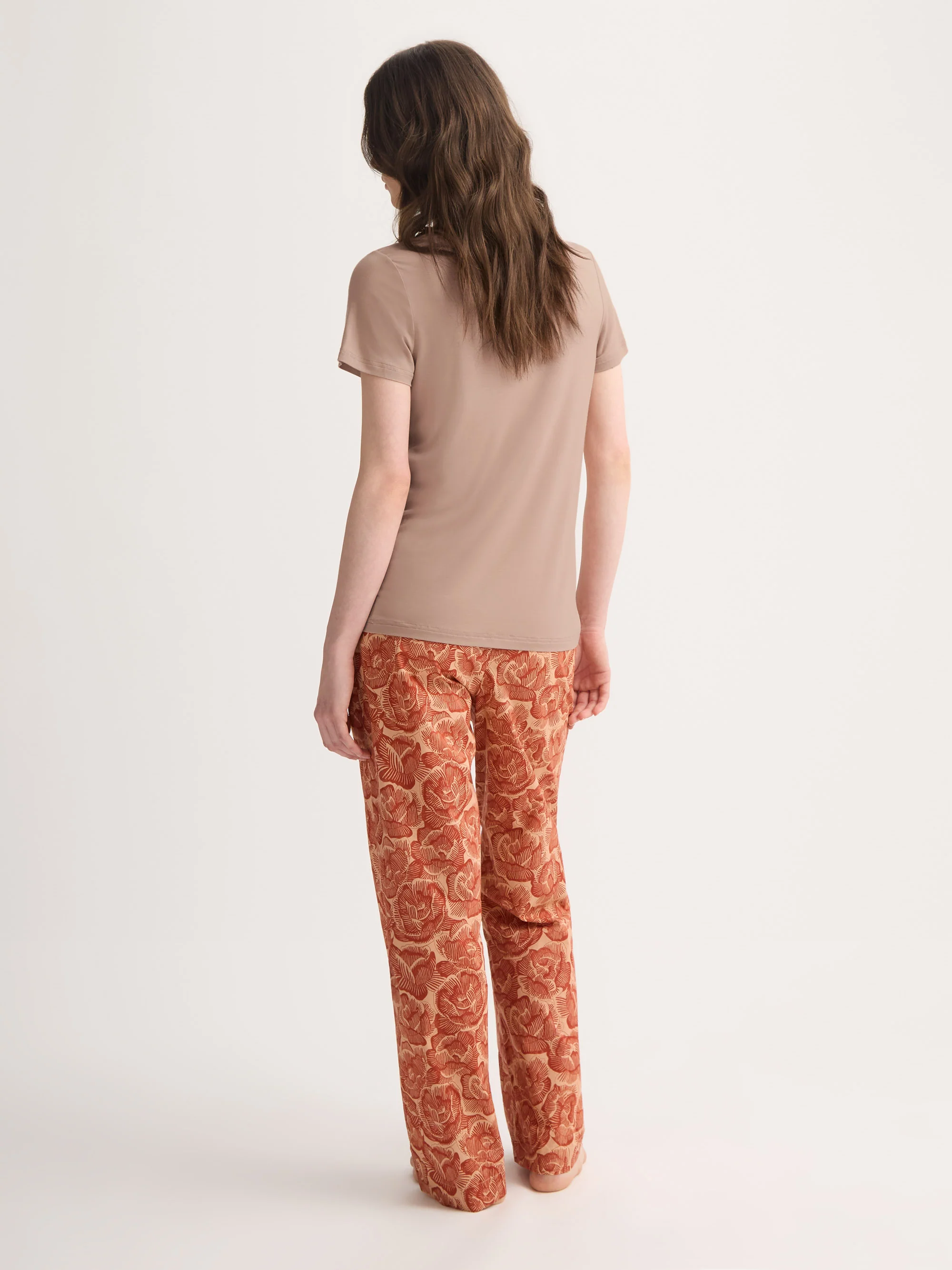 Women's T-Shirt Lara Micro Modal Stretch Almond Blush - Image 3