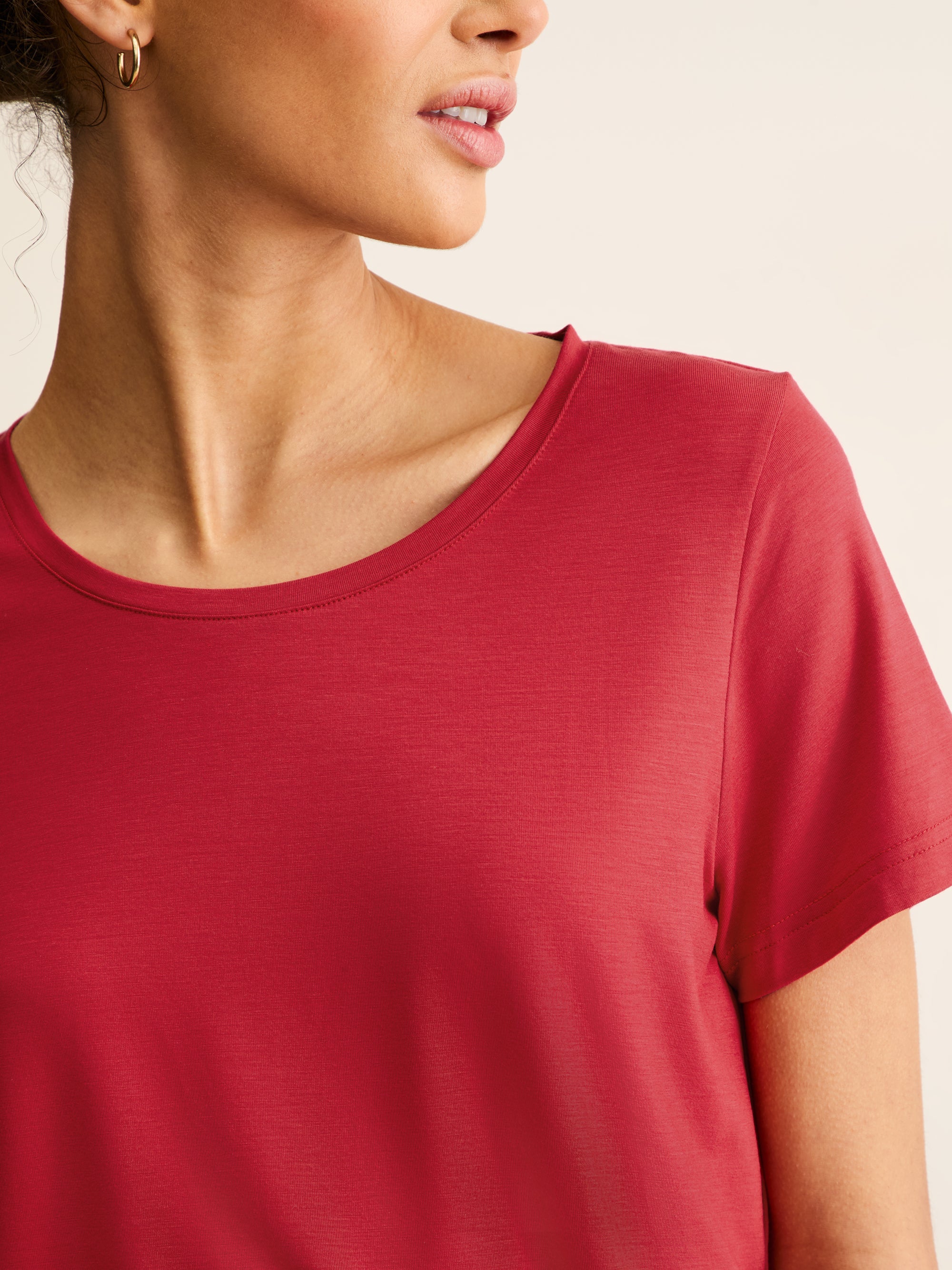 Women's T-Shirt Lara Micro Modal Stretch Cherry Red - Image 3