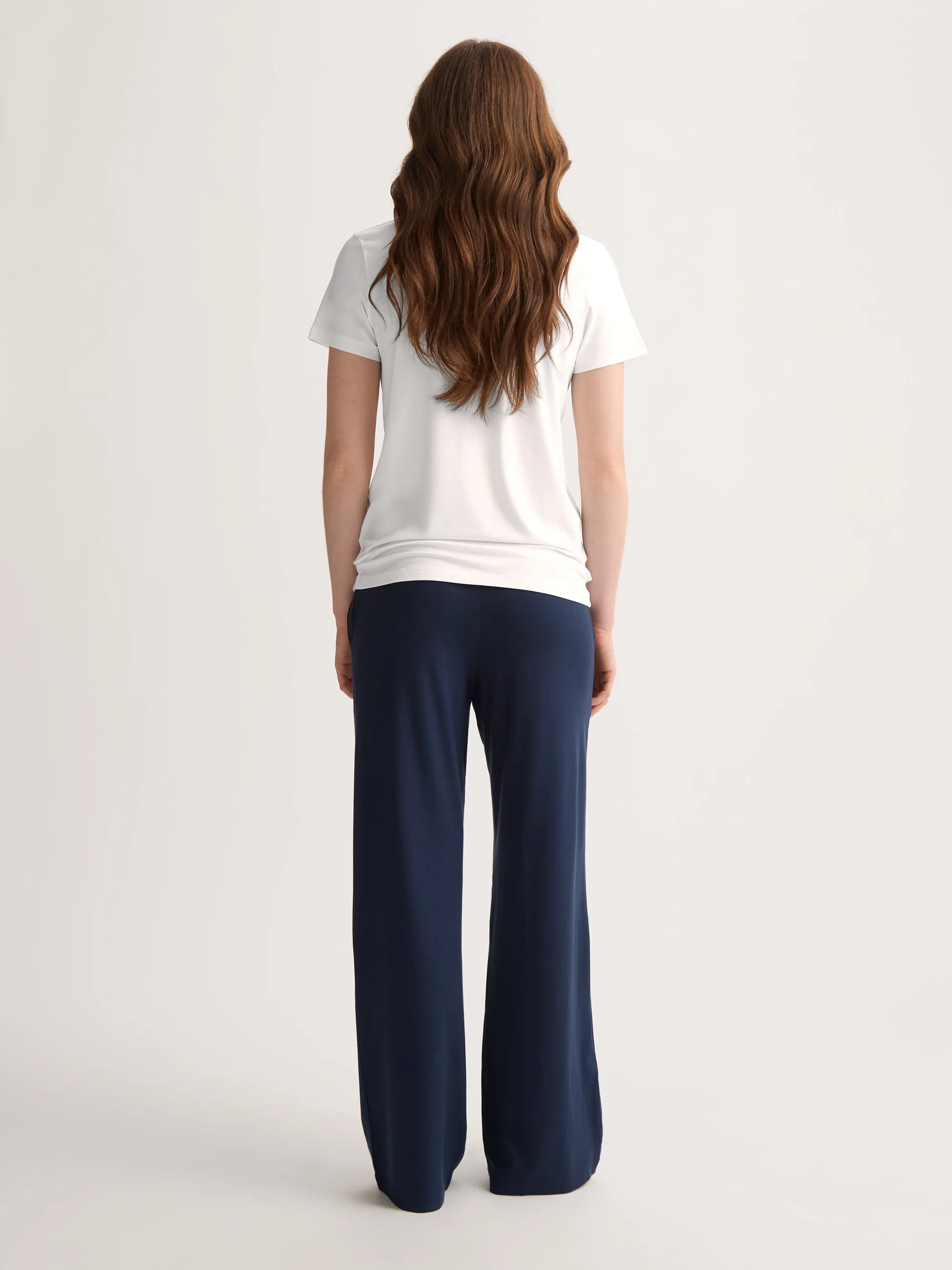 Women's V-Neck T-Shirt Lara Micro Modal Stretch White - Image 4
